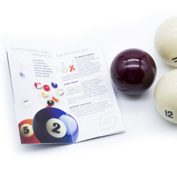 Комплект шаров 68 мм "Aramith Standard", красный биток